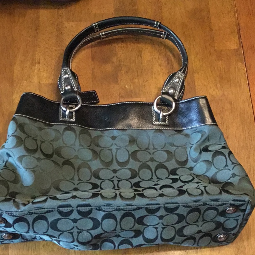 Coach shoulder bag.